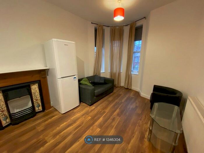 2 Bedroom Flat To Rent In Amesbury Avenue, London, SW2