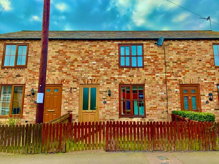 3 Bedroom Terraced House To Rent In Park Road, Manea, March, PE15