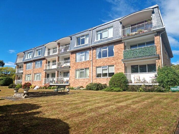 2 Bedroom Flat For Sale In Douglas Avenue, Exmouth, EX8