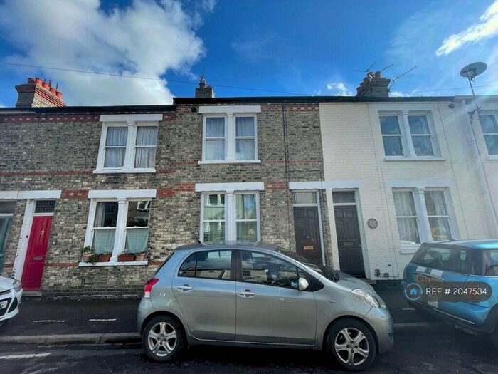 4 Bedroom Terraced House To Rent In Thoday Street, Cambridge, CB1