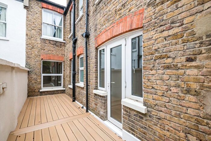3 Bedroom Terraced House To Rent In Liverpool Road, London, E10