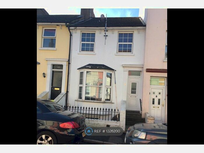1 Bedroom Flat To Rent In Harvey Street, Folkestone, CT20