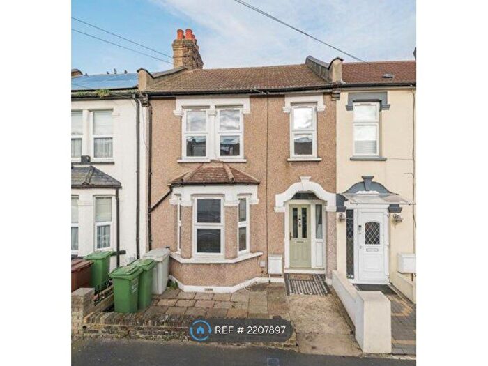 3 Bedroom Terraced House To Rent In Durham Road, Dagenham, RM10