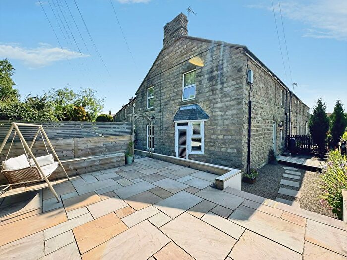 3 Bedroom End Of Terrace House For Sale In Tweedy Buildings, Ryton, NE40