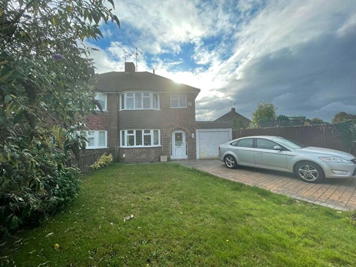 3 Bedroom Semi-Detached House To Rent In Robindale Avenue, Earley, RG6