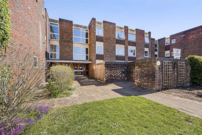 2 Bedroom Apartment For Sale In Hatford Road, Reading, RG30