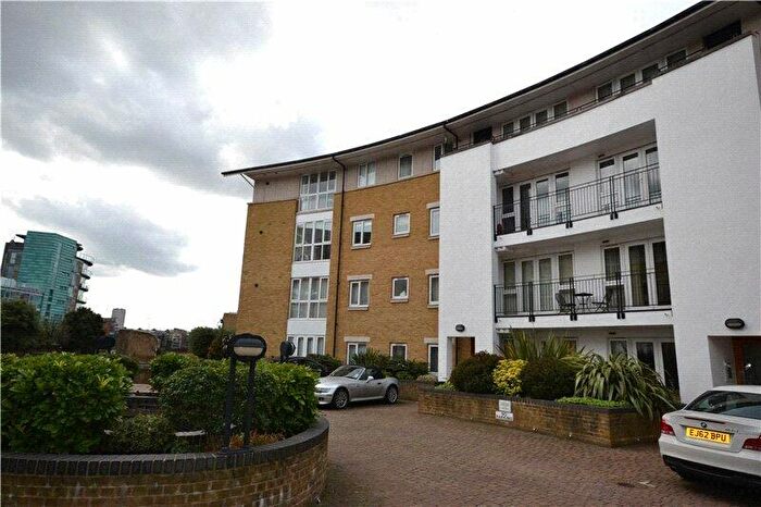 2 Bedroom Flat To Rent In Hermitage Waterside, Thomas More Street, E1W