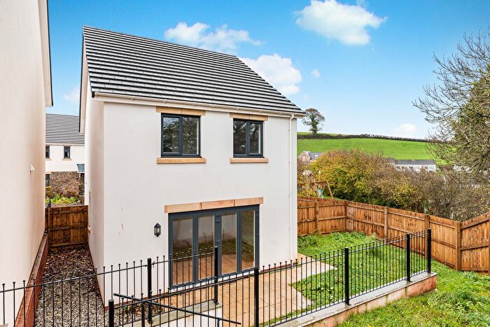 3 Bedroom Detached House For Sale In Aggett Street, Kingskerswell, Newton Abbot, TQ12