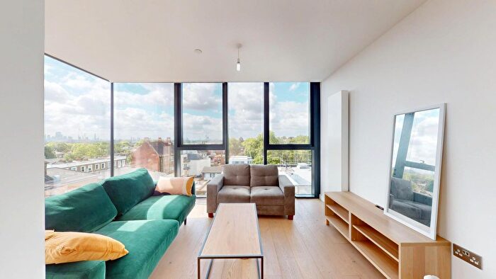 1 Bedroom Flat To Rent In Highgate Hill, London, N19