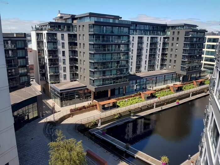 2 Bedroom Flat To Rent In Mcclintock House, The Boulevard, Leeds, LS10