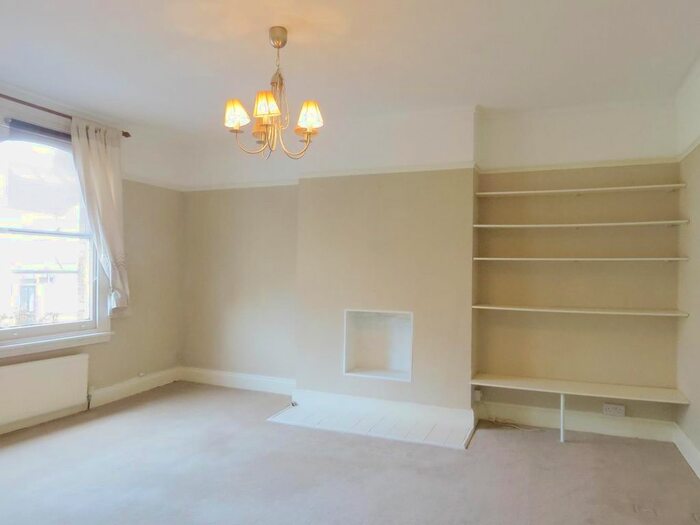 2 Bedroom Flat To Rent In Waldegrave Road, Upper Norwood, London, SE19