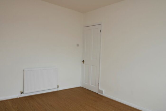 3 Bedroom Terraced House To Rent In Grove Road, London, CR4