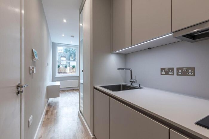 Flat To Rent In Inglewood Road, NW6
