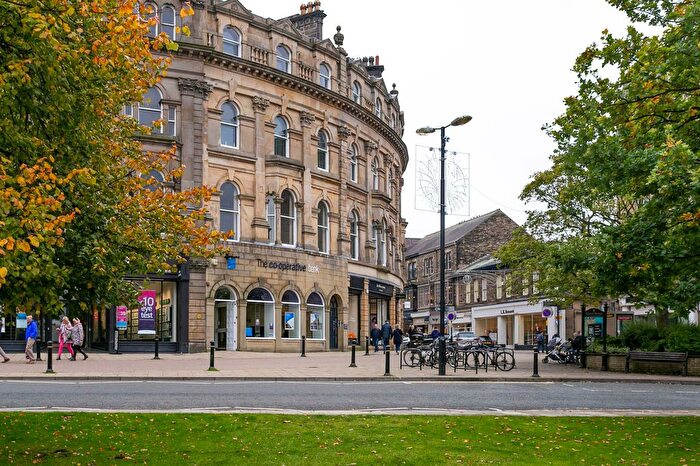2 Bedroom Flat To Rent In Prospect Crescent, Harrogate, HG1