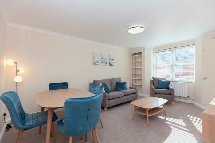 2 Bedroom Apartment To Rent In St Thomas St, Central Oxford, OX1
