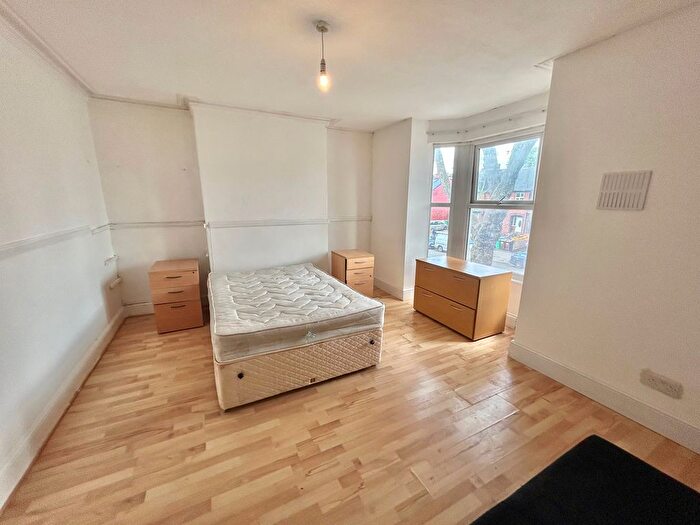 1 Bedroom Flat To Rent In Gregory Boulevard, Nottingham, NG7