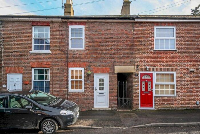 2 Bedroom Property To Rent In Charles Street, Tring, HP23