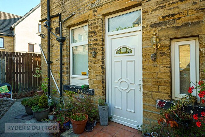 2 Bedroom Terraced House For Sale In Highfield Place, Halifax, West Yorkshire, HX1