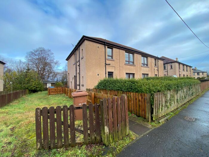 2 Bedroom Flat For Sale In Cuthill Crescent, Stoneyburn, Bathgate, West Lothian, EH47