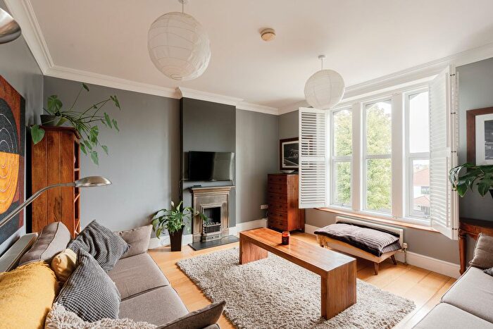 2 Bedroom Flat For Sale In Battery Road, Portishead, BS20