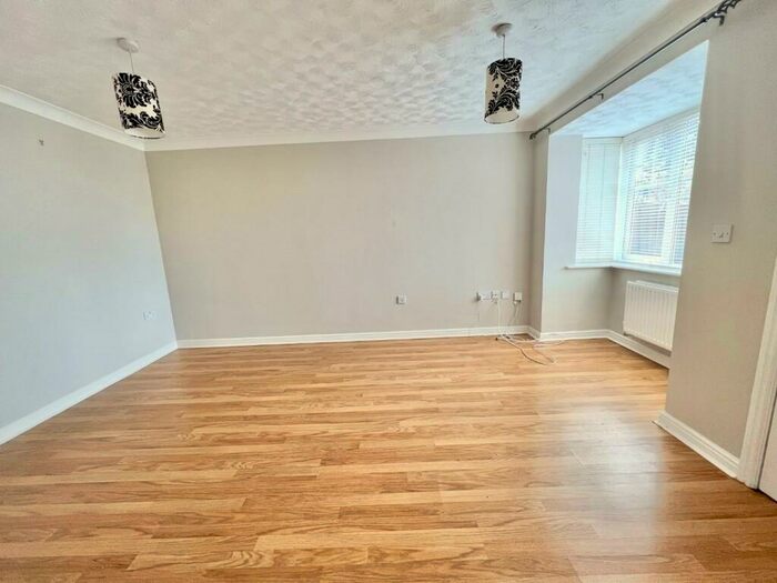 3 Bedroom Detached House For Sale In Armstrong Drive, Willington, DL15