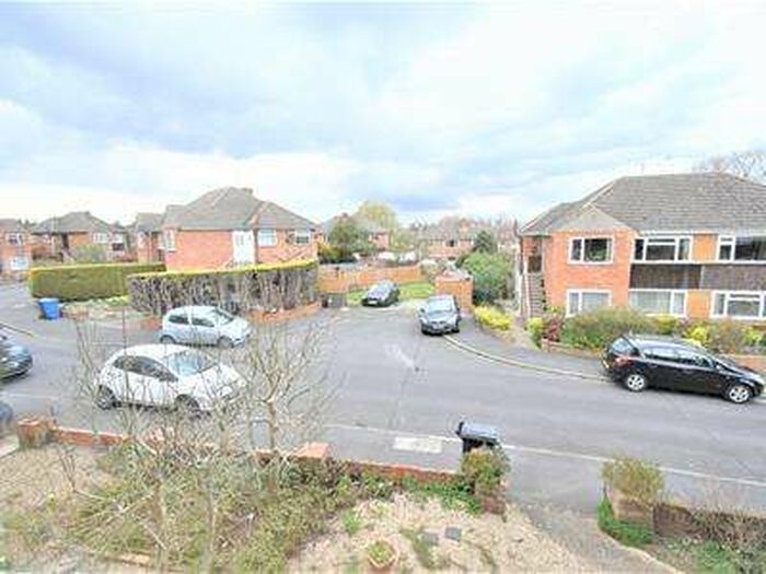 2 Bedroom Flat To Rent In Collier Close, Maidenhead, SL6