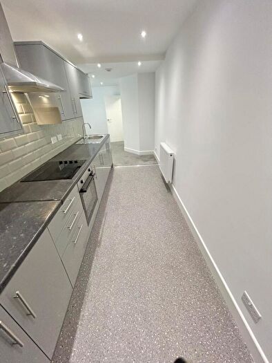 1 Bedroom Apartment To Rent In Oakfield Street, Roath, Cardiff, CF24