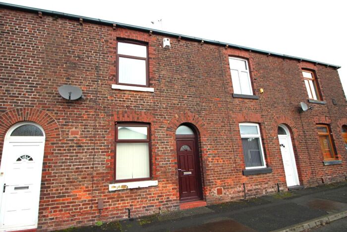 2 Bedroom Terraced House For Sale In Moorcroft Street, Oldham, OL8