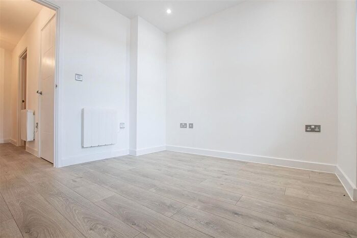 2 Bedroom Flat To Rent In Edinburgh Gate, Harlow, CM20
