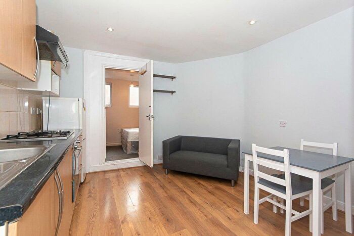 1 Bedroom Apartment To Rent In Lavender Hill, Battersea, SW11