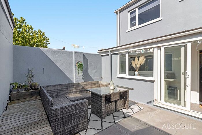 3 Bedroom End Terrace House For Sale In St. Edmunds Road, Torquay, TQ1