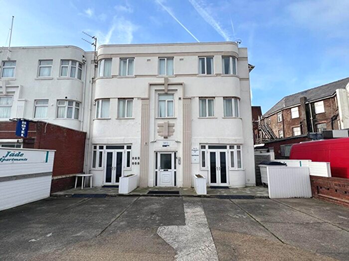 1 Bedroom Flat To Rent In Clifton Drive, Blackpool, FY4