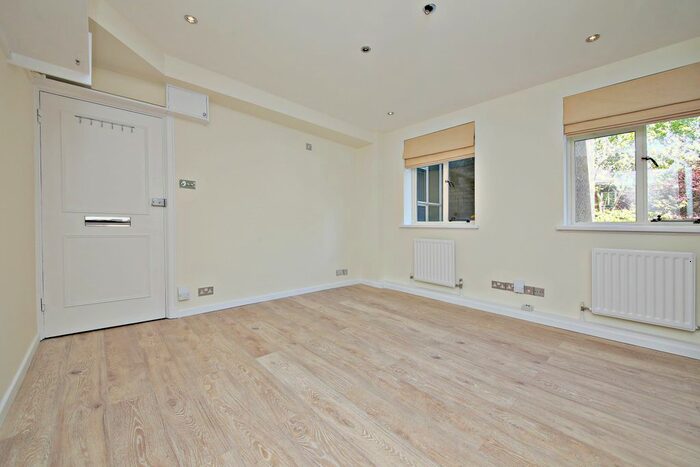 Studio To Rent In Caroline House, Bayswater Road, W2