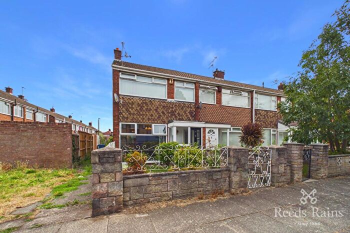 3 Bedroom End Of Terrace House For Sale In Parkside Drive, Liverpool, Merseyside, L12