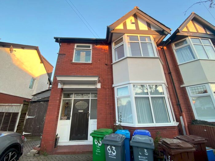 3 Bedroom Flat To Rent In St Werburgh's Road, Manchester, M21
