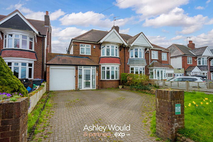 3 Bedroom Semi-Detached House To Rent In Manor Lane, Halesowen, B62