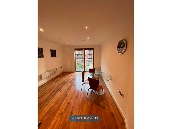 1 Bedroom Flat To Rent In Porter Brook House, Sheffield, S11