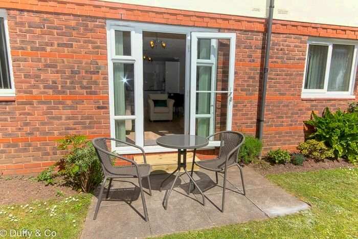 1 Bedroom Flat To Rent In Hazelgrove Road, Haywards Heath, RH16