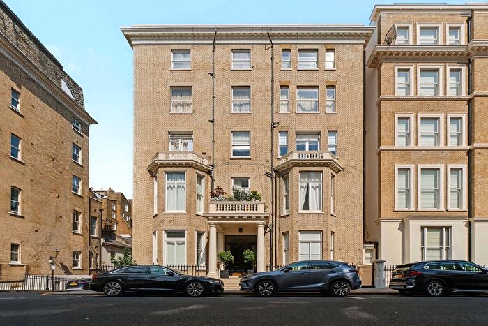 1 Bedroom Property For Sale In Queens Gate Place, South Kensington, SW7