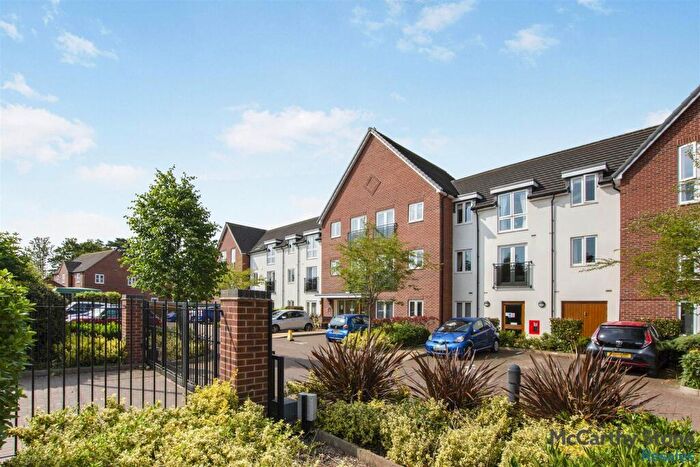 1 Bedroom Apartment For Sale In Whyburn Court, Nottingham Road, Hucknall, Nottingham, NG15