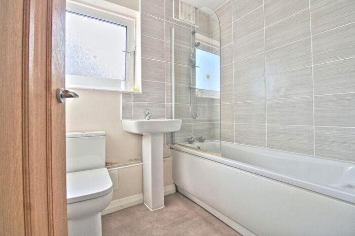 1 Bedroom Town House To Rent In Hobney Rise, BN24