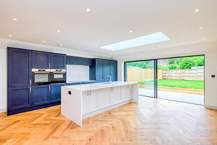4 Bedroom Detached House For Sale In Northfield Road, Windsor, SL4