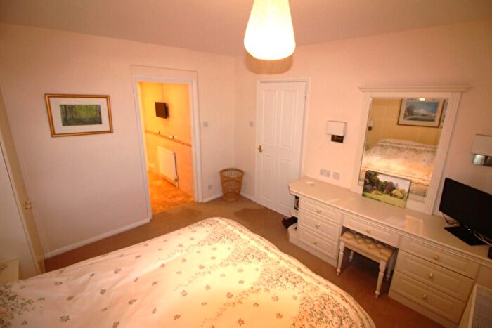 3 Bedroom Flat To Rent In St. Johns Road, Eastbourne, East Sussex, BN20