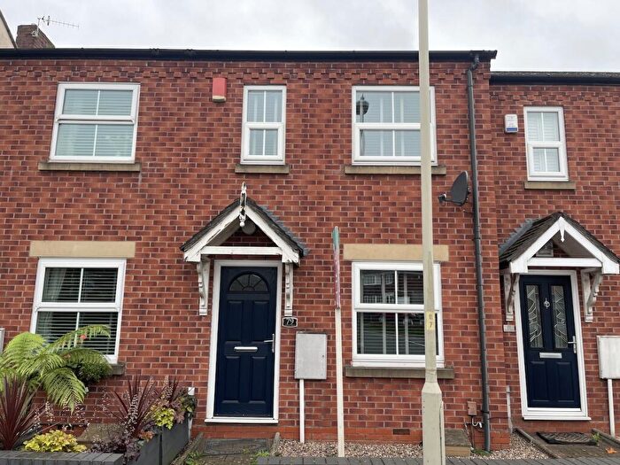 2 Bedroom Terraced House To Rent In Halesowen - Cherry Street, B63