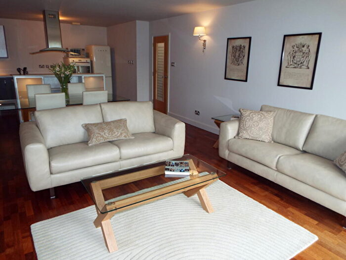 1 Bedroom Apartment To Rent In Henke Court, Cardiff, CF10