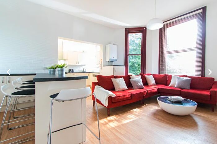 1 Bedroom Flat To Rent In Room, Flat, Ladybarn Road, M14