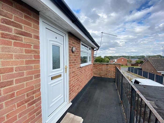 2 Bedroom Flat To Rent In Cullen Way, Sinfin, DE24