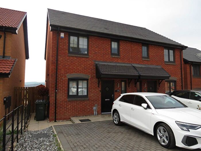 3 Bedroom Semi-Detached House To Rent In Whitworth Road, Newcastle Upon Tyne, NE4
