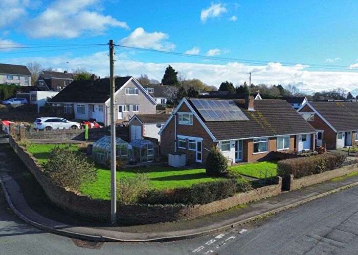 3 Bedroom Semi-Detached Bungalow For Sale In St. Andrews Road, Bridgend, CF31