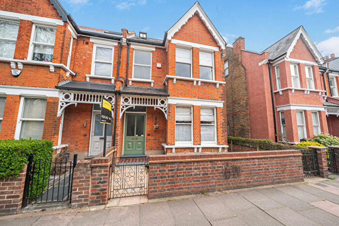 5 Bedroom Semi Detached House For Sale In Kelsey Park Road, Beckenham, BR3